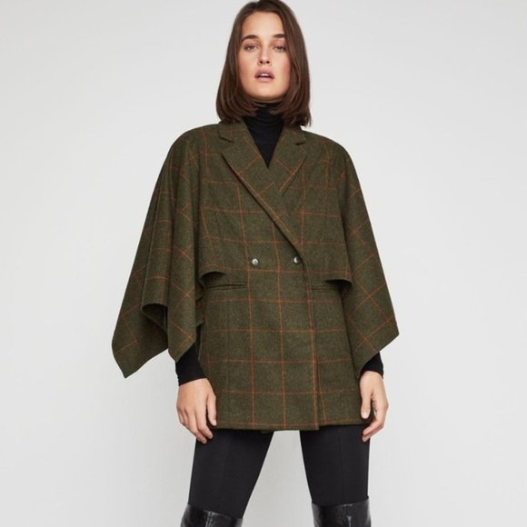 BCBGMaxAzria Jackets & Blazers - BCBGMaxAzria Windowpane plaid Cape sleeve Jacket